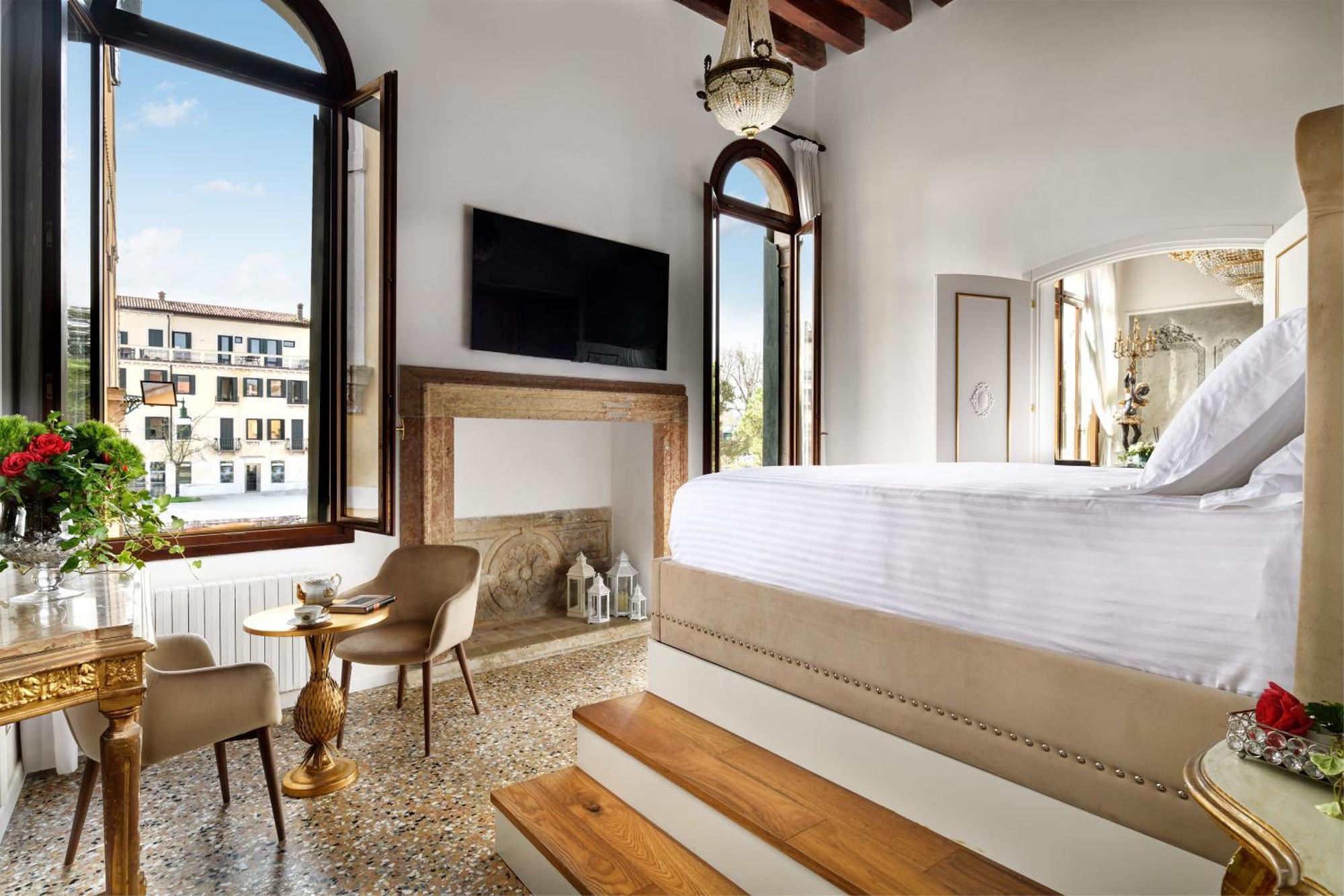 Swan Dolcevita Prestige Stay - Canal View & Exclusive Experience Venedig Eksteriør billede